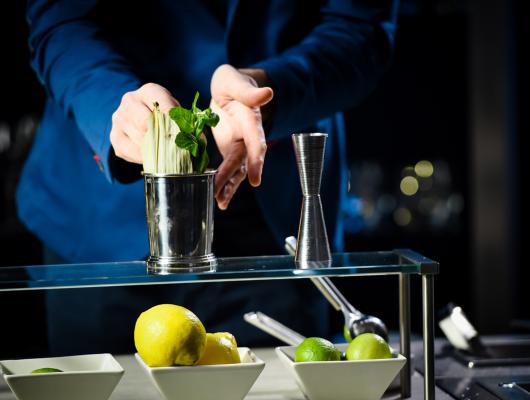 Cocktail, Mixology Cart; Mobile; Mixologist; Mixology; Moscow Mule